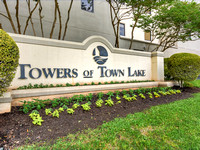40 N IH 35 - Towers of Town Lake